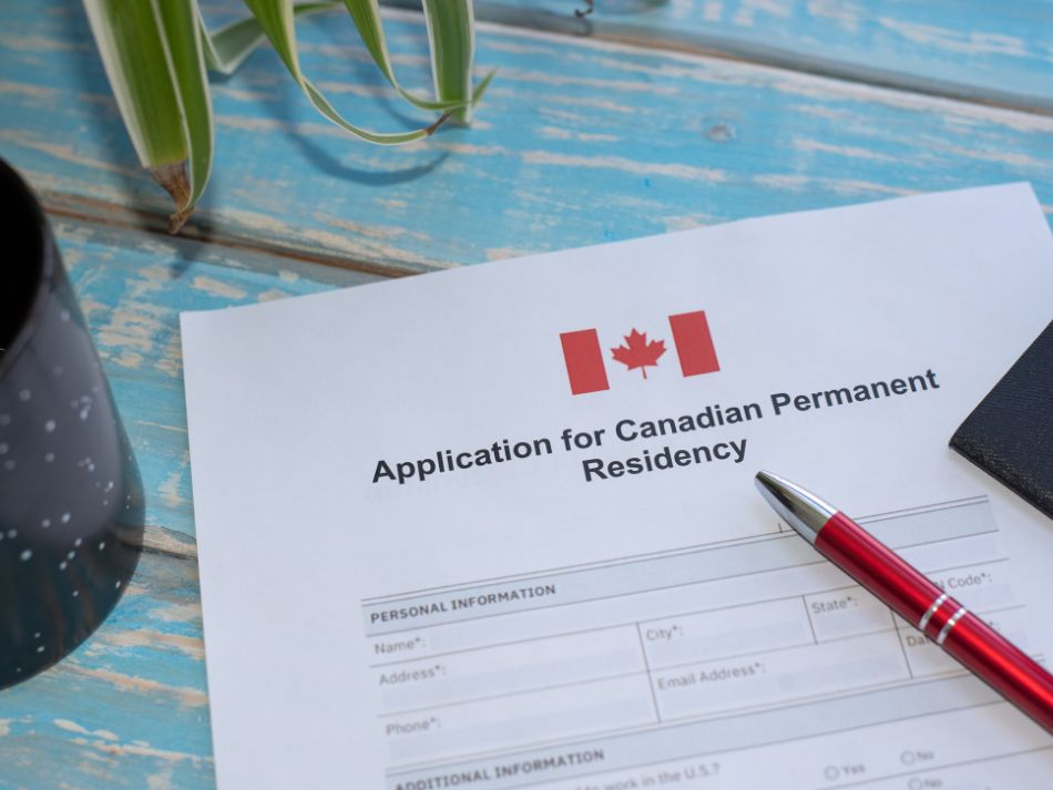 Hướng dẫn làm RCMP Check xin PR Canada từ Việt Nam